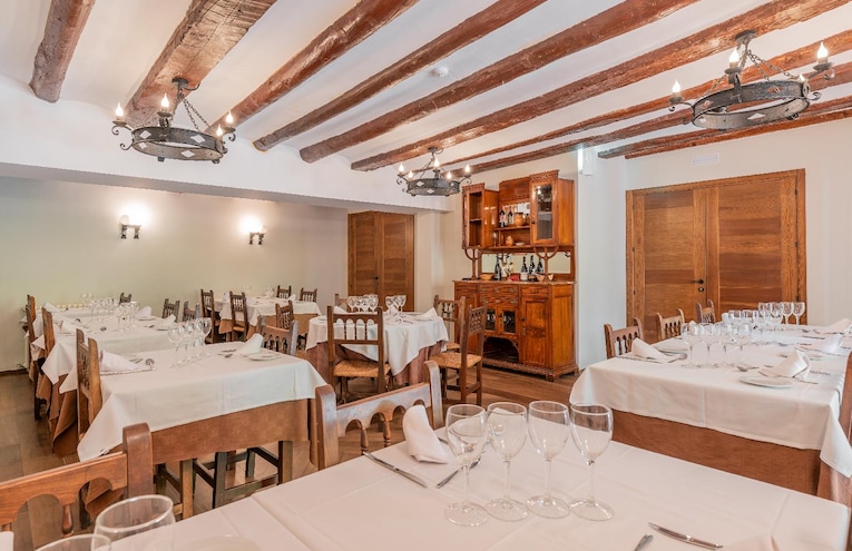 Restaurants - 4
