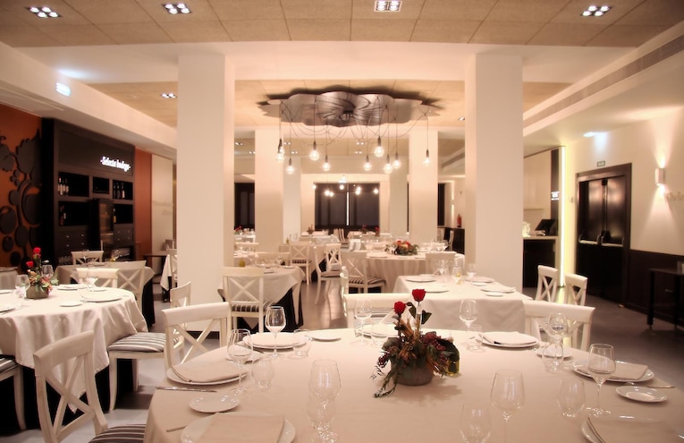 Restaurants - 3