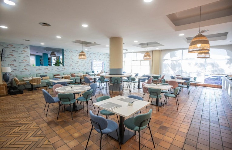 Restaurants - 4