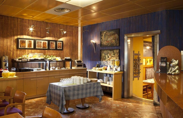 Restaurants - 1