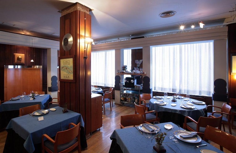 Restaurants - 4