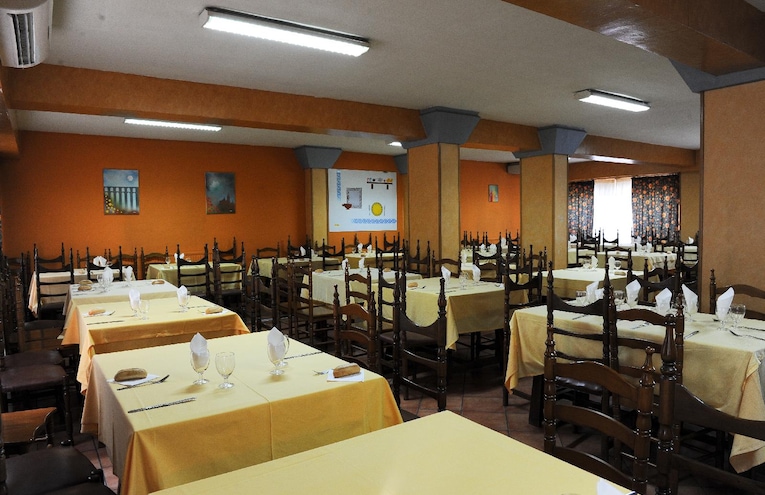 Restaurants - 4