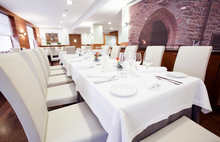 Restaurants - 3