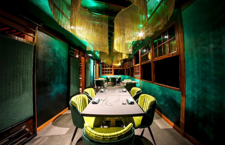 Restaurants - 10