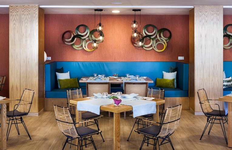 Restaurants - 3
