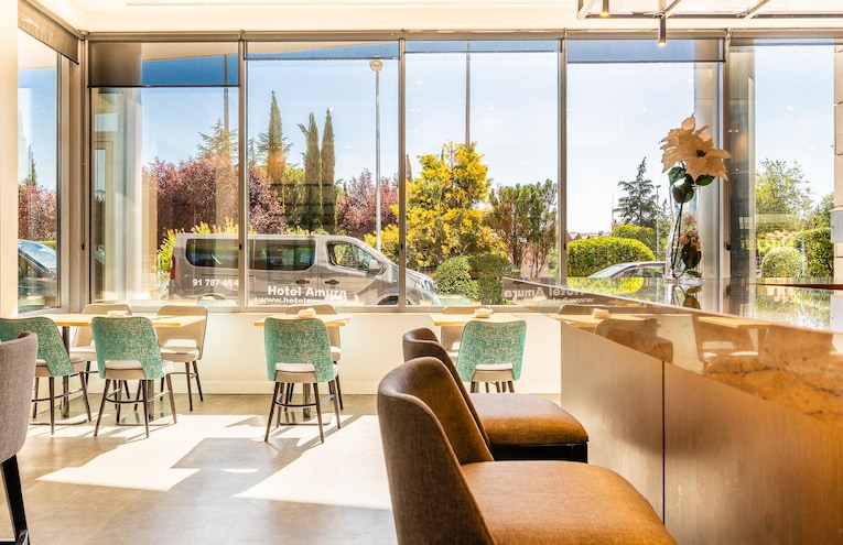 Restaurants - 4