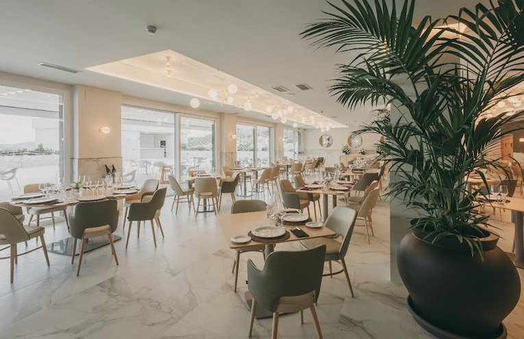 Restaurants - 4