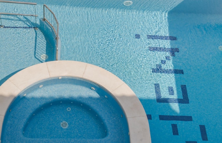 Schwimmbäder - 3