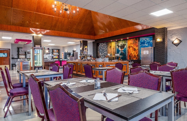 Restaurants - 6
