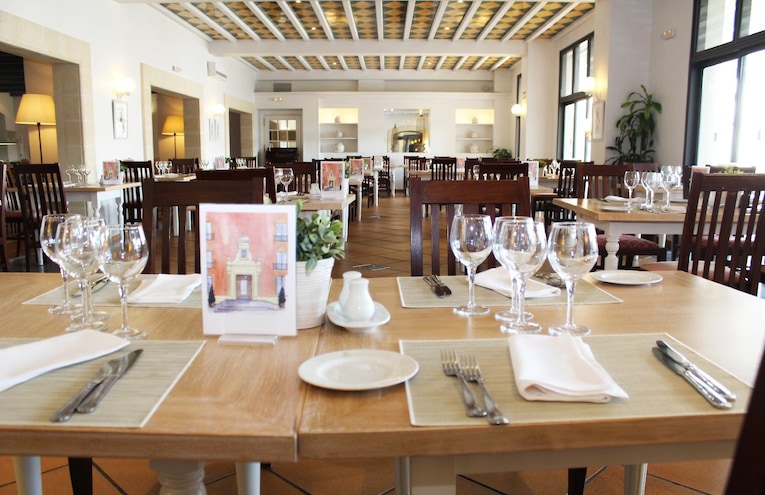 Restaurants - 4