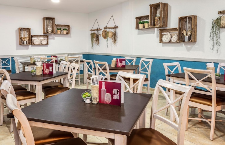 Restaurants - 4