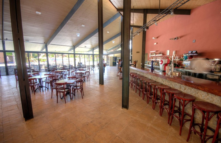 Restaurants - 4