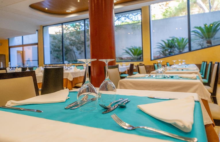 Restaurants - 1