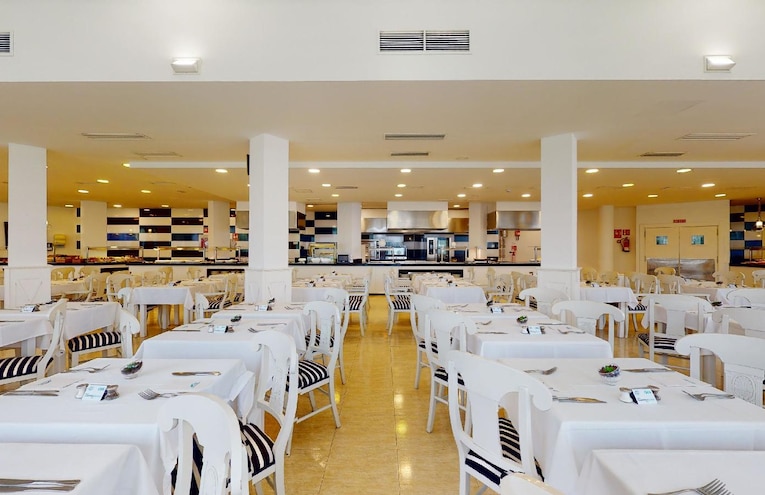 Restaurants - 4