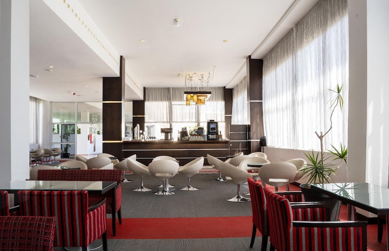 Restaurants - 13
