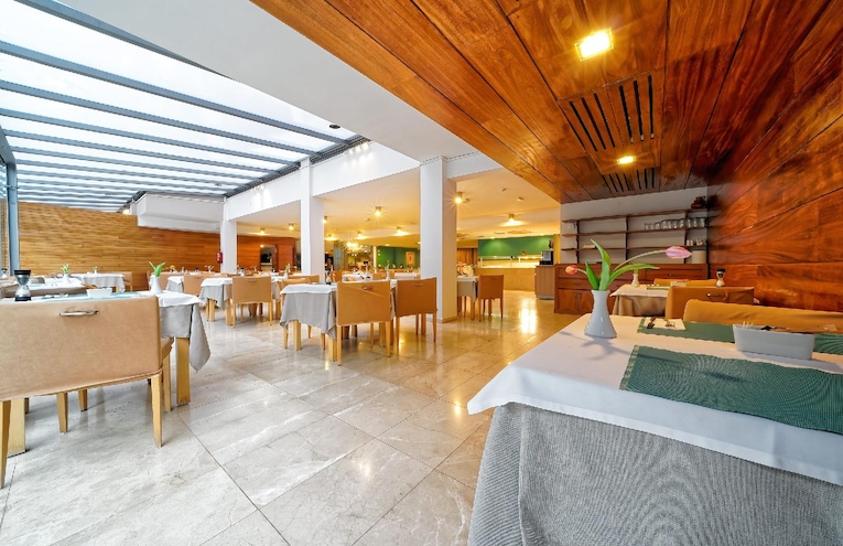 Restaurants - 7