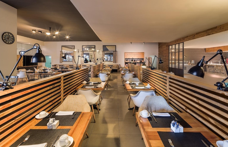Restaurants - 10