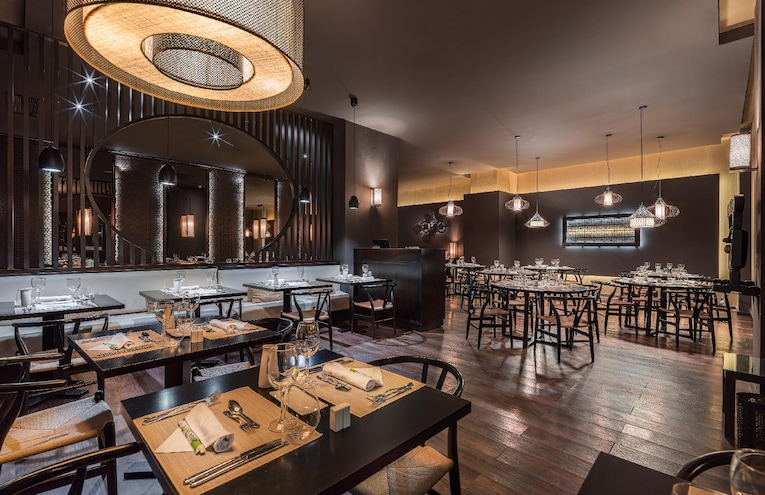 Restaurants - 11
