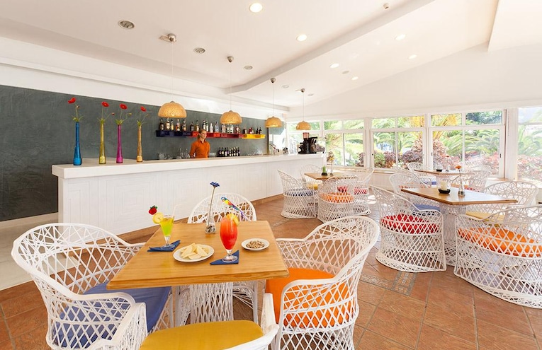 Restaurants - 4