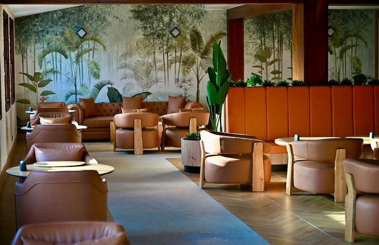 Restaurants - 8