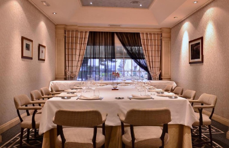 Restaurants - 7