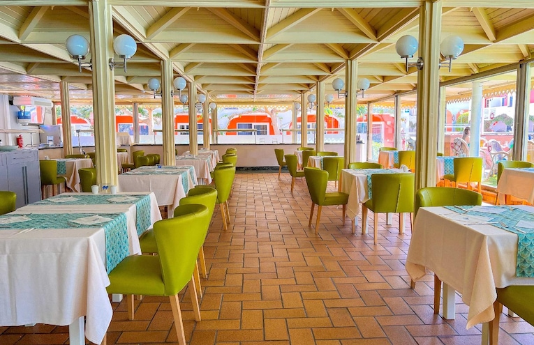 Restaurants - 4