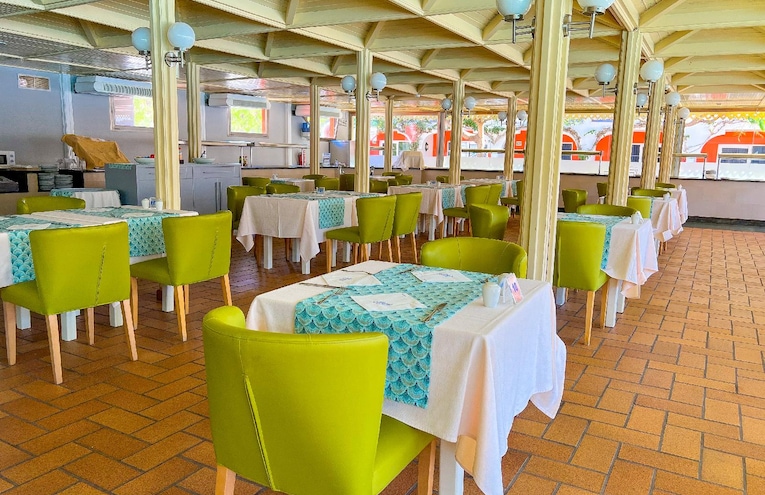 Restaurants - 6