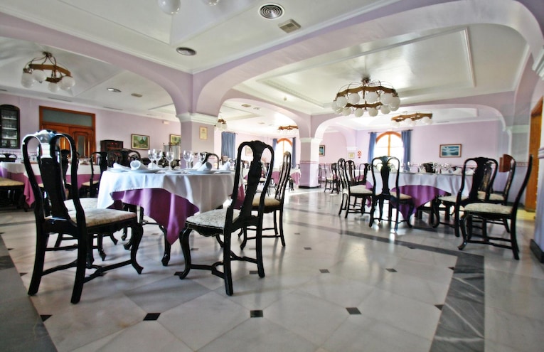 Restaurants - 4