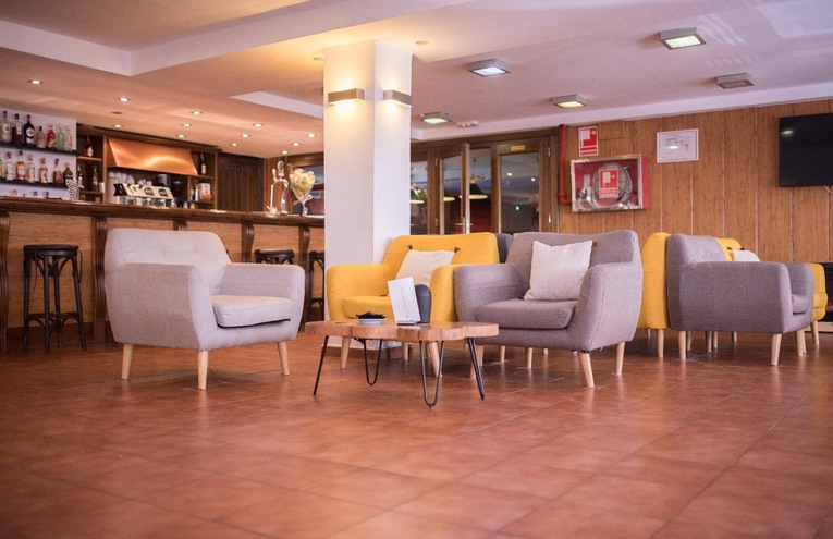 Restaurants - 8