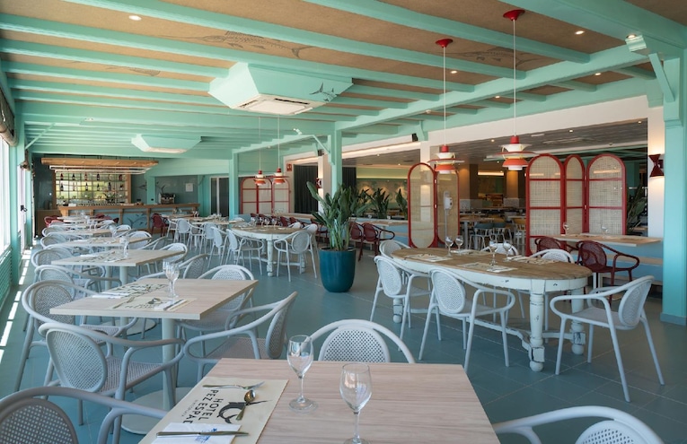 Restaurants - 4