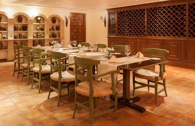 Restaurants - 4