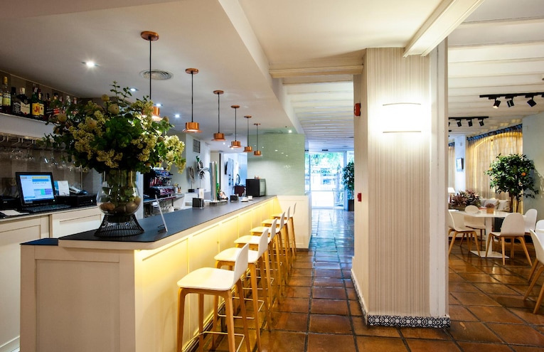 Restaurants - 3