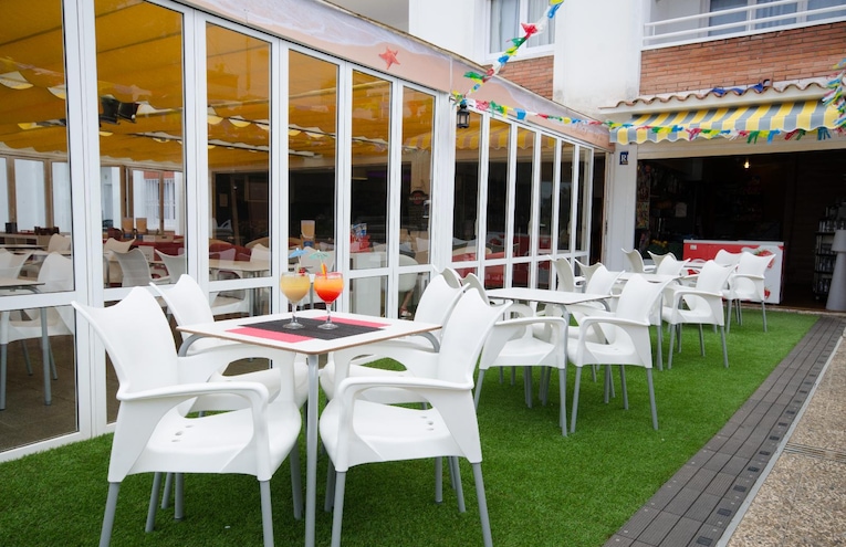 Restaurants - 4
