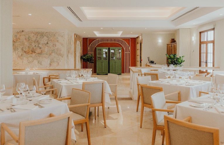 Restaurants - 4
