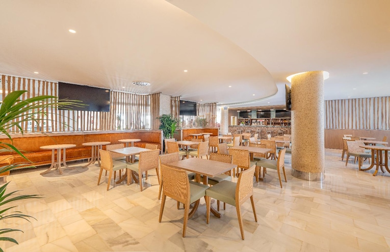 Restaurants - 8