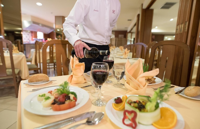 Restaurants - 4