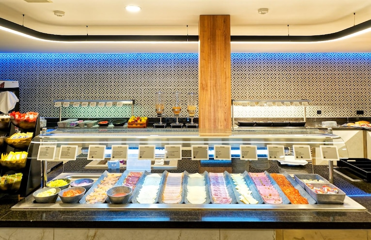 Restaurants - 16