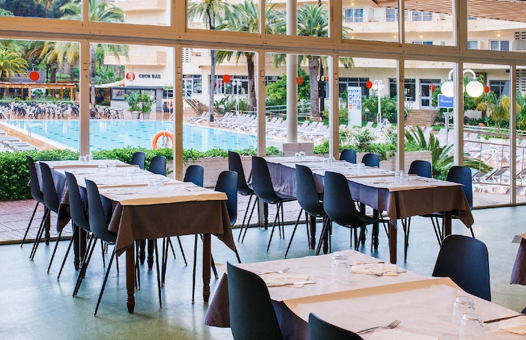 Restaurants - 4