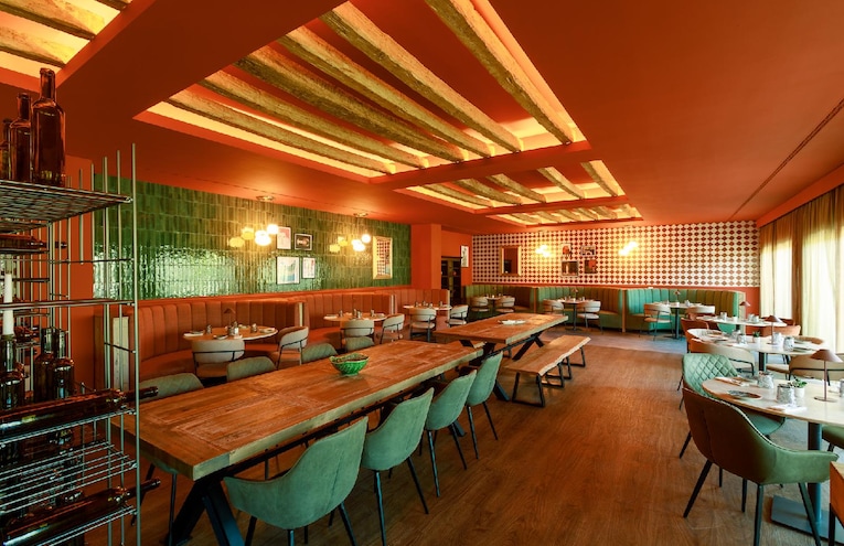 Restaurants - 12
