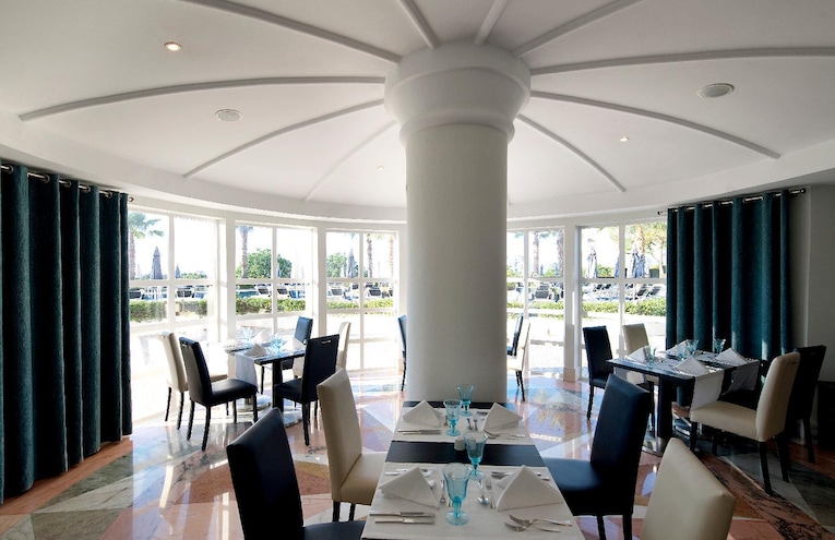 Restaurants - 3