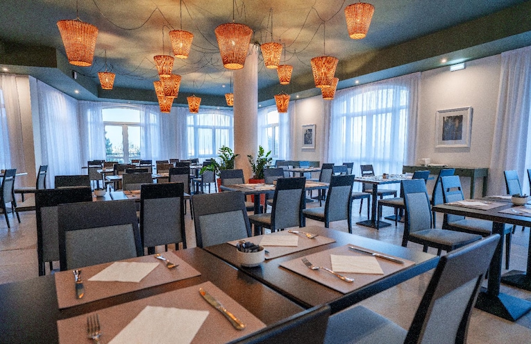 Restaurants - 1