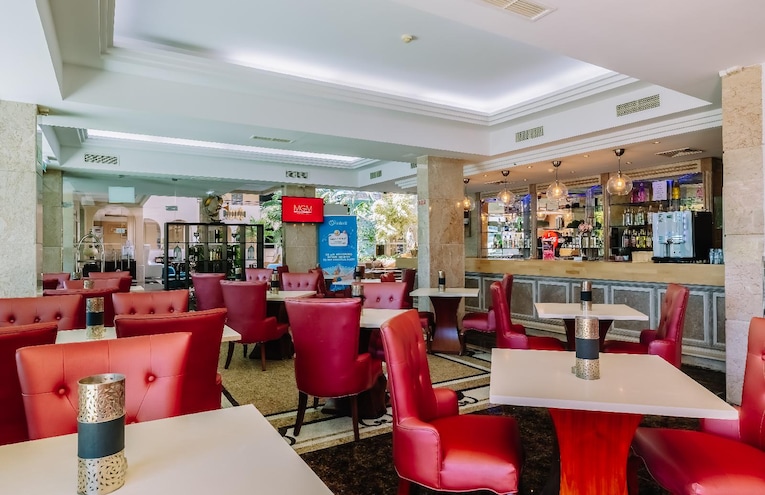 Restaurants - 4