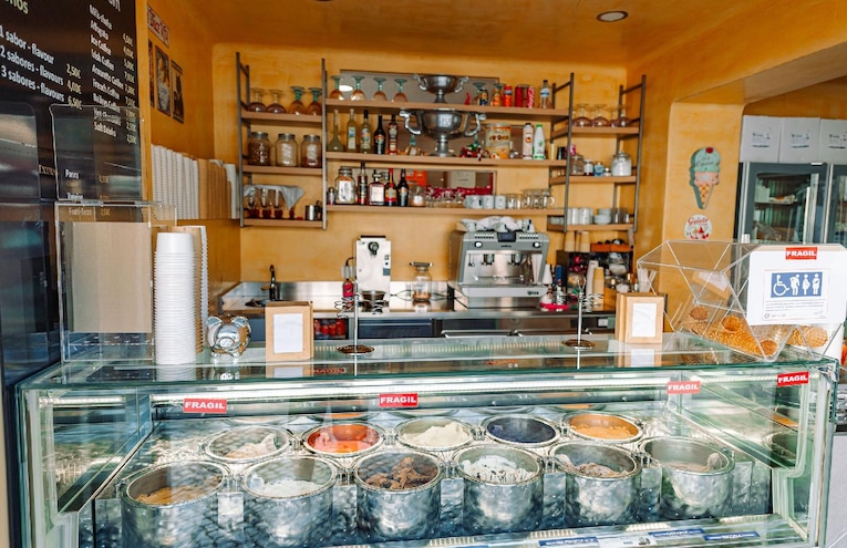 Restaurants - 9