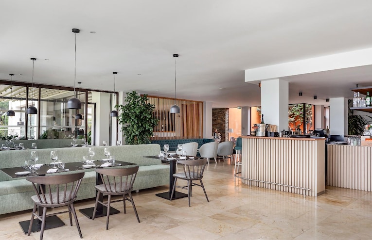 Restaurants - 3