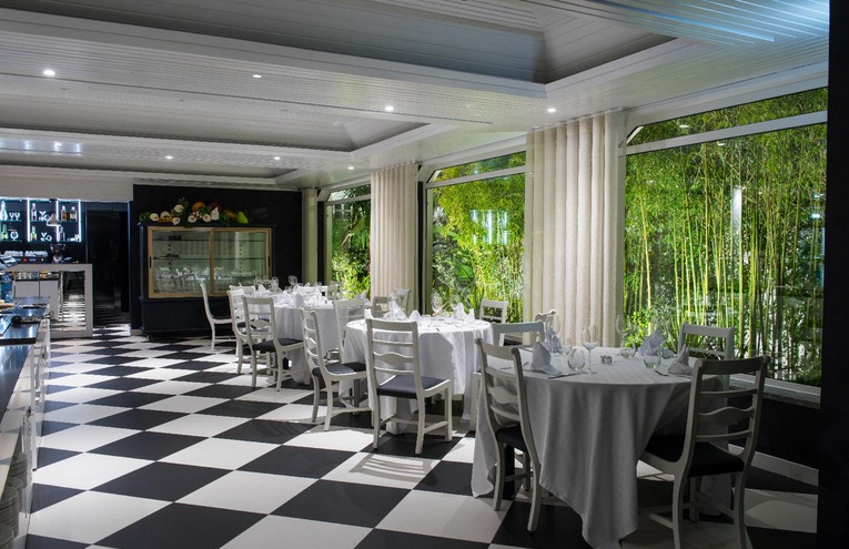 Restaurants - 8