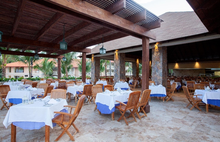 Restaurants - 8