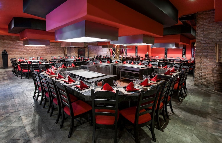 Restaurants - 11