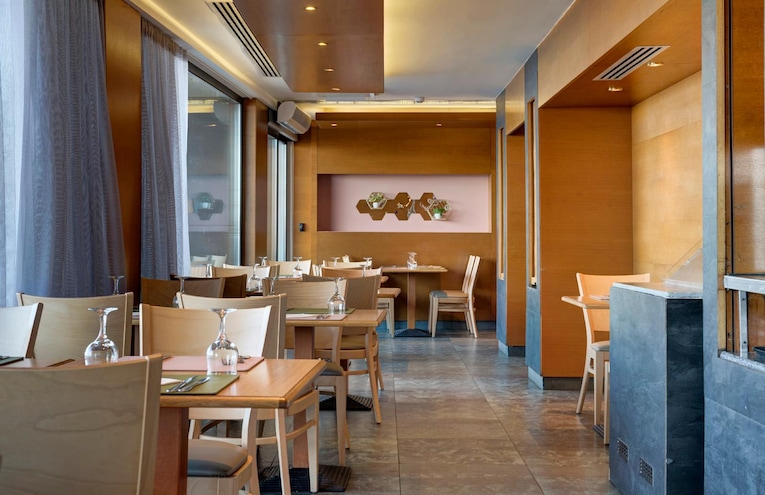 Restaurants - 4