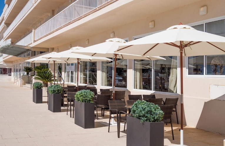 Restaurants - 4