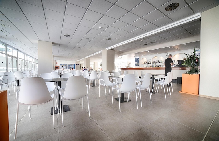 Restaurants - 8